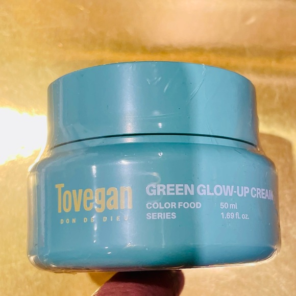 Tovegan Green Glow-Up Cream - Picture 1 of 3